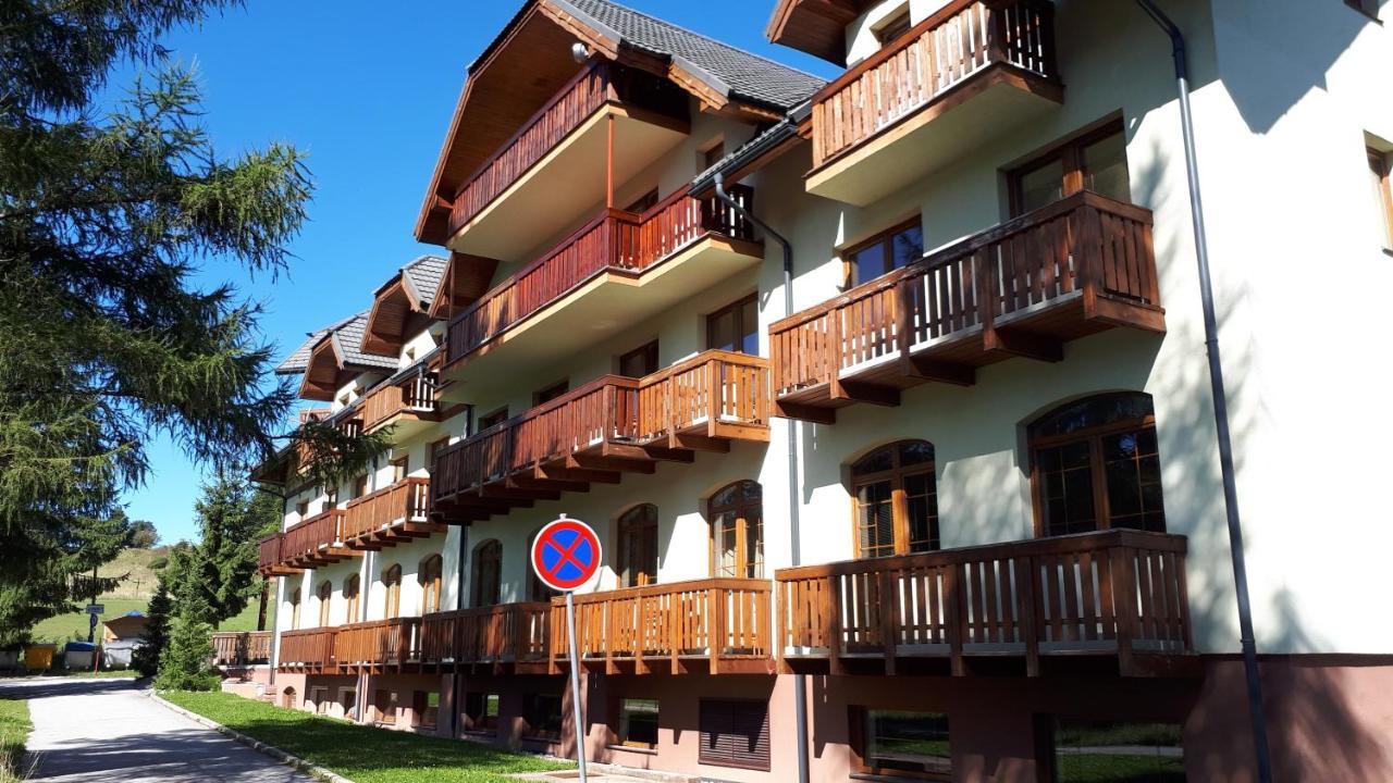 Kamzik Donovaly Apartmany A Studia Екстер'єр фото